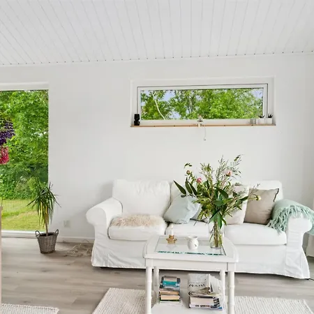 度假居 Sys - 150m From The Sea By Interhome 克内贝尔